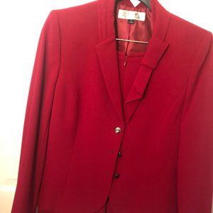 Tahari Arthur S. Levine Pleated Bow Collar Suit